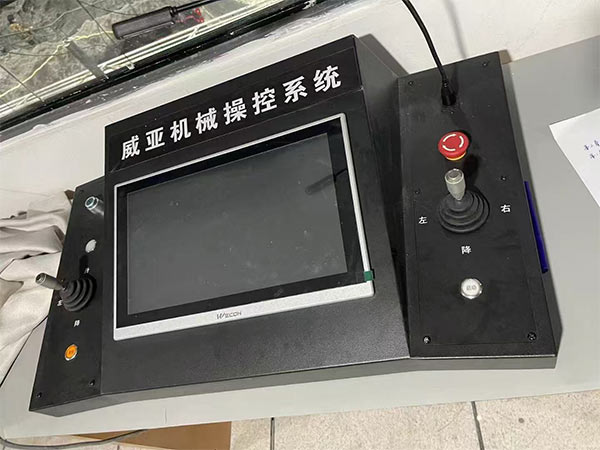 威亚设备总控台